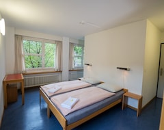 Otel Youth Hostel Zurich (Zürih, İsviçre)