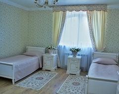 Hotel Kelarskaya Naberezhnaya (Sergiyev Posad, Russia)