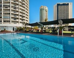Căn hộ có phục vụ Focus Apartments (Surfers Paradise, Úc)