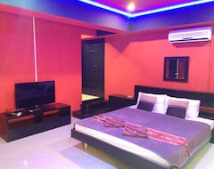 Toàn bộ căn nhà/căn hộ Red Room Bangla Lofts (Patong Beach, Thái Lan)