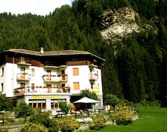 Khách sạn Hotel Le Campagnol (Champoluc, Ý)