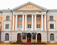 Khách sạn Hotel Tsentralnaya (former Chernigov) (Bryansk, Nga)