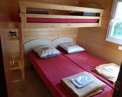 Khách sạn Camping De Graniers (Monoblet, Pháp)