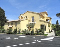 Khách sạn Vvf Golfe De Saint-Tropez (Sainte-Maxime, Pháp)
