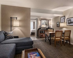Otel Embassy Suites by Hilton Scottsdale Resort (Scottsdale, ABD)