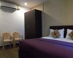 Khách sạn Ales Residency (Kochi, Ấn Độ)