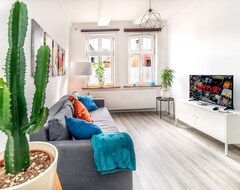 Tüm Ev/Apart Daire Historic Loft In A Prime Location - Fast Wi-fi, Netflix, Smart Tv, Kitchen (Uelzen, Almanya)