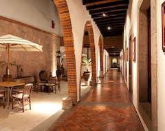 Hotel Mesón de los Remedios (Morelia, Mexico)
