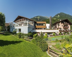 Hotelli Alpenhof Lodge (St. Martin in Passeier, Italia)