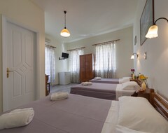 Hotel Syros Star (Hermoupolis, Greece)