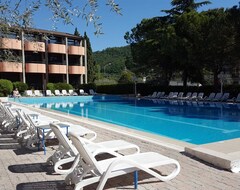 Khách sạn Hotel Royal (San Zeno di Montagna, Ý)