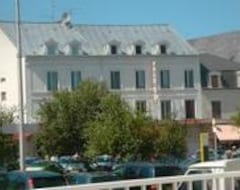 Khách sạn Contact-Hotel de la Gare (Montluçon, Pháp)