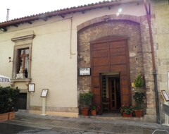 Khách sạn Lo Scudo (Assisi, Ý)
