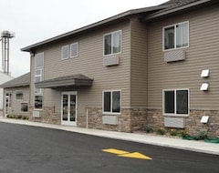 Hotel Canby Inn and Suites (Canby, USA)
