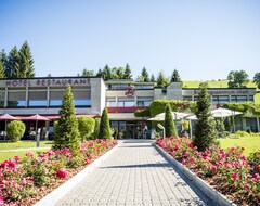 Khách sạn Hotel und Bildungszentrum Matt (Schwarzenberg, Thụy Sỹ)