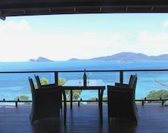 Tüm Ev/Apart Daire Latitude 20 Is A Brand New House With A Stunning View On The Whitsunday Islands. (Hideaway Bay, Avustralya)
