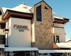 Khách sạn Famil (Bansko, Bun-ga-ri)