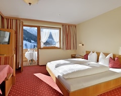 Hotelli Ländenhof (Mayrhofen, Itävalta)