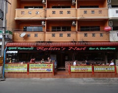 Otel Robin's Nest Guesthouse & Restaurant (Pattaya, Tayland)