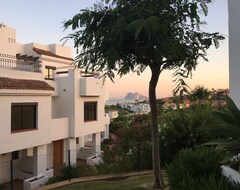 Cijela kuća/apartman Fantastic Holiday Apartment With Sea View On The Best Stretch Of Costa Del Sol (San Roque, Španjolska)