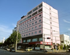 Khách sạn Hotel Orox (Naha, Nhật Bản)