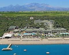 Khách sạn Maritim Pine Beach Resort (Belek, Thổ Nhĩ Kỳ)