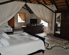Khách sạn Blue Haze Country Lodge (Estcourt, Nam Phi)