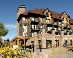 Hotel Glacier Mountaineer Lodge (Golden, Canada)