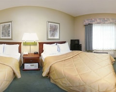 Hotel Comfort Inn Guilford Near I-95 (Guilford, USA)