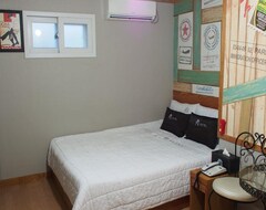 Motel Busan Gwangan Holic Story Hotel (Busan, Hàn Quốc)