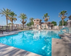 Toàn bộ căn nhà/căn hộ Gorgeous Gated Condo Summerlin Clean Comfort Minutes From Strip, Red Rock $77/n (Las Vegas, Hoa Kỳ)