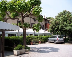 Khách sạn Al Caminetto (Monzambano, Ý)