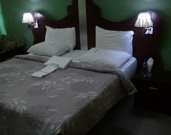 Khách sạn Hotel Crownedge S (Ikeja, Nigeria)