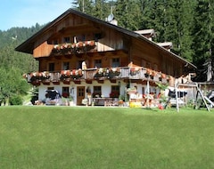 Apart Otel Casa Waldruhe (Innichen, İtalya)