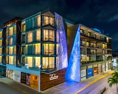 The Fives Downtown Hotel & Residences, Curio Collection By Hilton (Playa del Carmen, Mexico)
