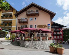 Khách sạn Weisser Bär GmbH (St. Wolfgang, Áo)