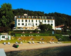 Khách sạn Hotel Villa Paradiso (Meina, Ý)