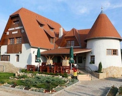 Otel Kadarta Vendeglo Panzio (Veszprém, Macaristan)
