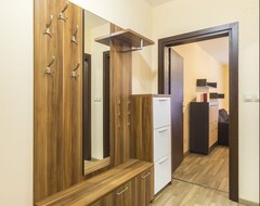 Toàn bộ căn nhà/căn hộ Luxury 2 Bedrooms Apartments For Rent In Sofia, Top Location, Free Parking (Sofia, Bun-ga-ri)