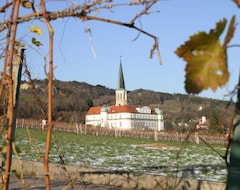 Otel Schloss Gumpoldskirchen (Gumpoldskirchen, Avusturya)