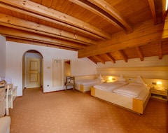 Khách sạn Hotel Berger (Sand in Taufers, Ý)