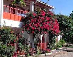 Hotel Cabañas El Portón (Paipa, Colombia)