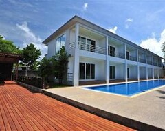 Khách sạn Chalong Beach Front Residence (Cape Panwa, Thái Lan)
