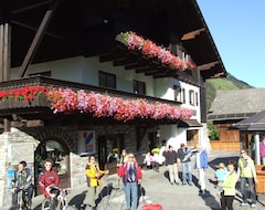 Hotel Sporthaus Troger (St. Jakob im Defereggental, Austrija)