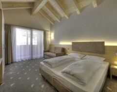Khách sạn Rezia (Badia, Ý)