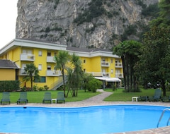 Khách sạn Hotel Garden (Arco, Ý)