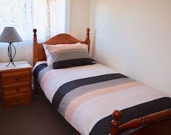 Khách sạn Castle Cottage (Flinders Island, Úc)