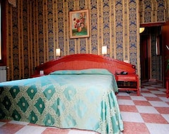 Hotel Villa Rosa (Venedik, İtalya)
