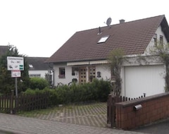 Căn hộ có phục vụ Gästehaus Katharina (Müllenbach, Đức)