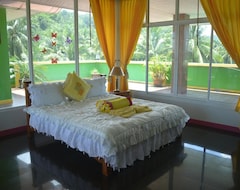Khách sạn Sairougn Seaview Hotel (Krabi, Thái Lan)